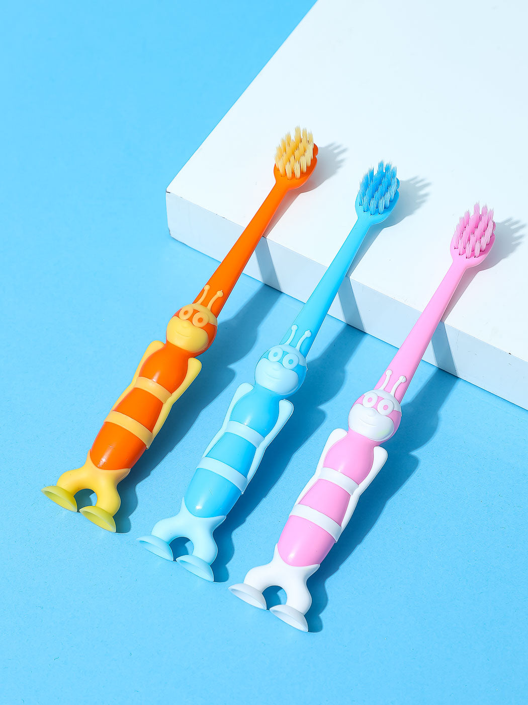 Bees Kid Toothbrush 3 Pack