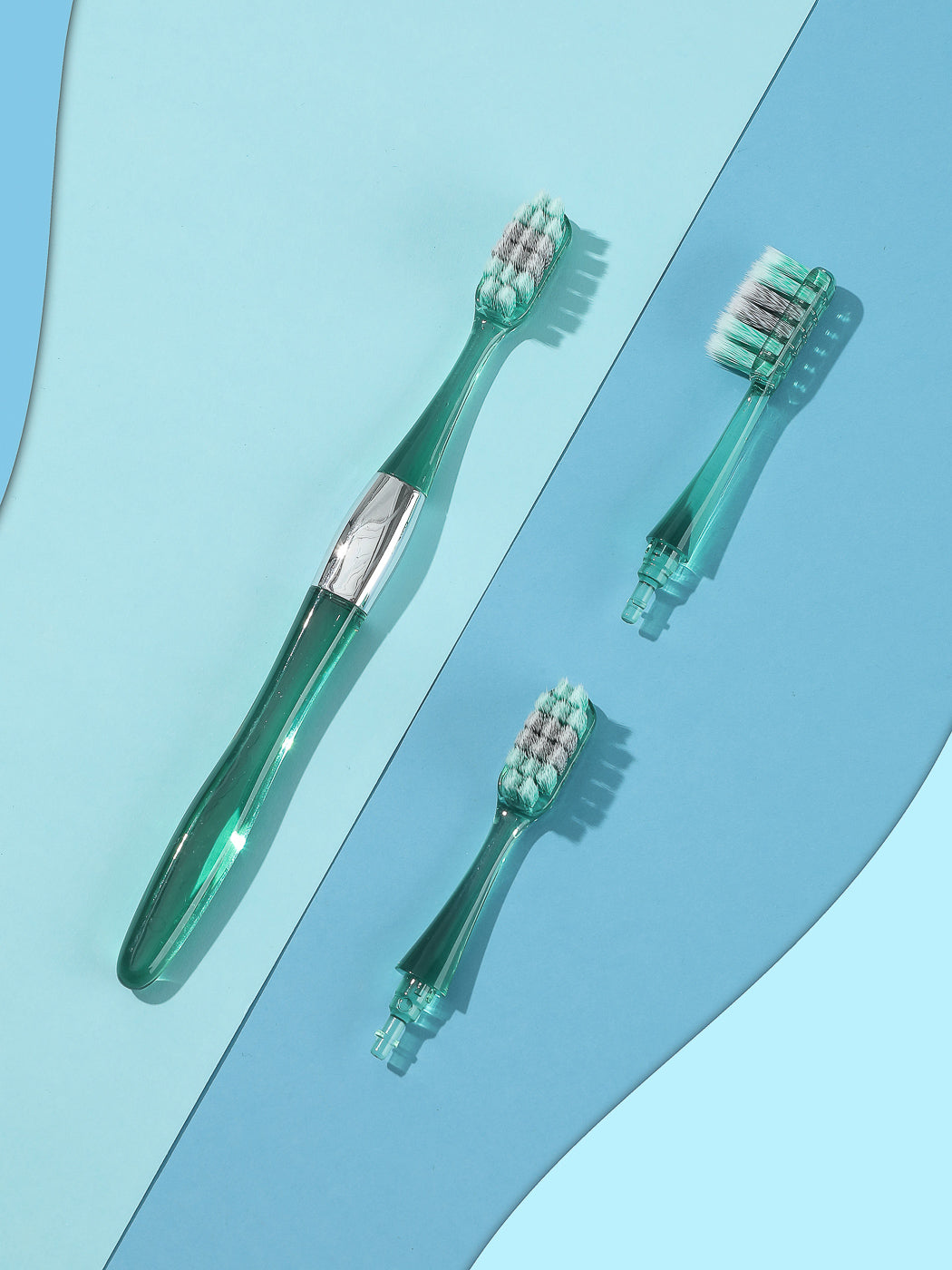 Toothbrush with Replaceable Heads (1 Handle & 3 Heads)