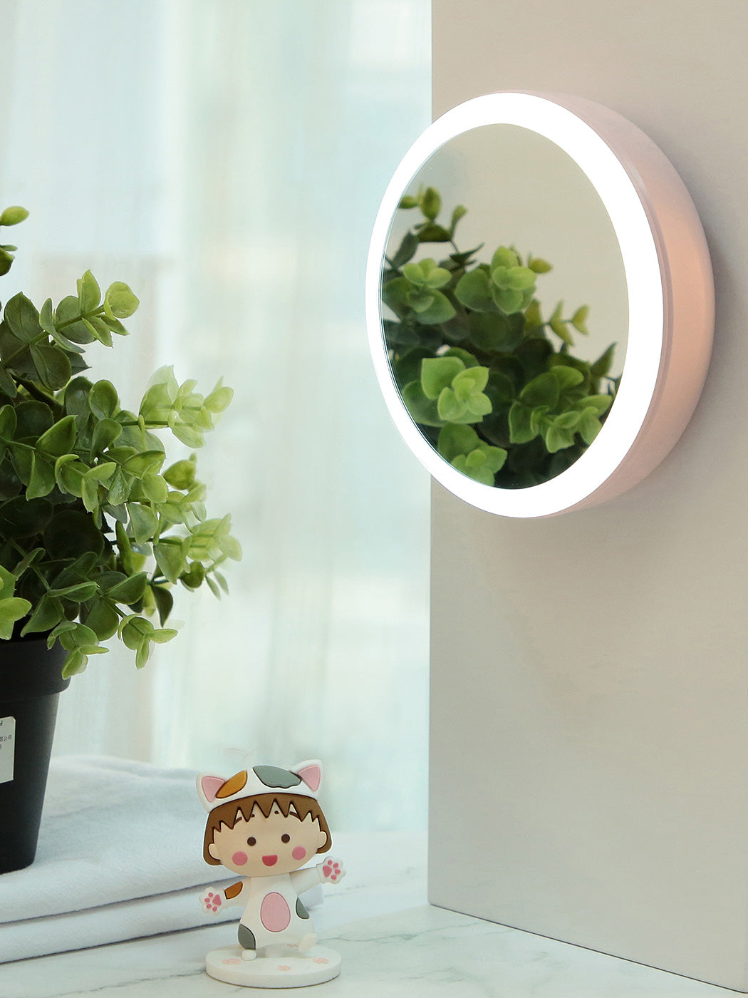 360° Rotating LED Table Mirror