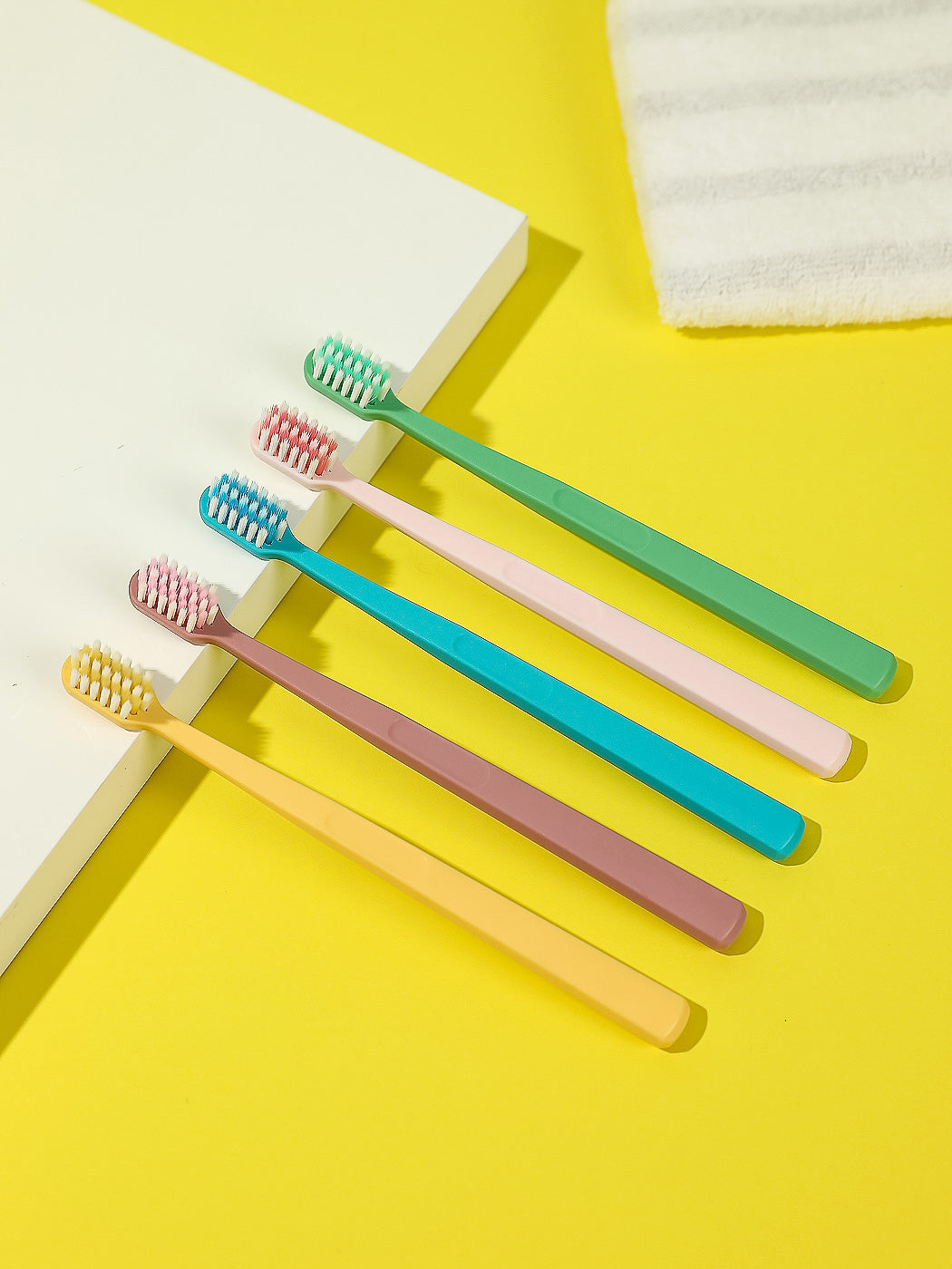 Wide Head Tooth Brushes (5 pcs)