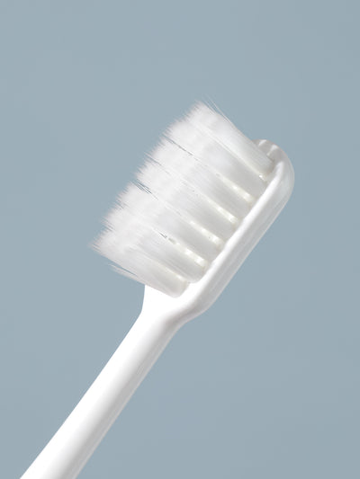 Ultra-Soft Toothbrushes with Fine Dense Bristles (2 pcs)