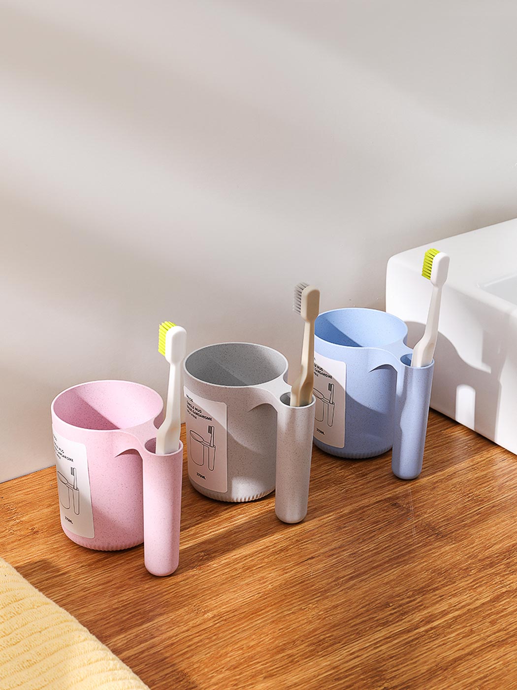 Tooth Mug with Toothbrush Holder 1 pcs