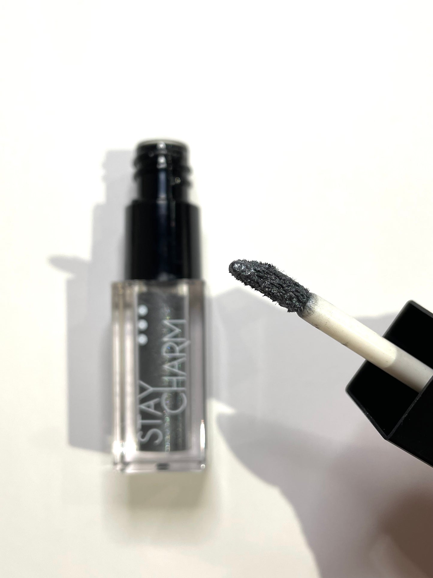 Stay Charm Liquid Eyeshadow(01 Grey)